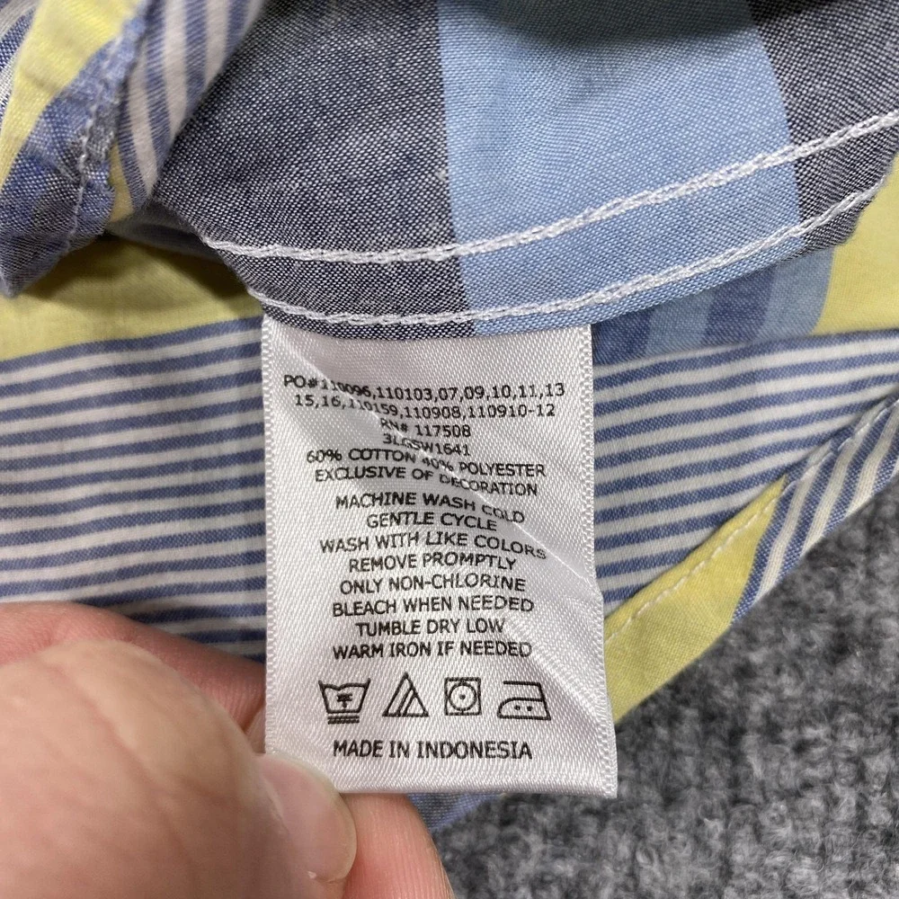 Levi's Shirt Mens XL Blue Striped Short Sleeve Button Up Casual Cotton Polyester